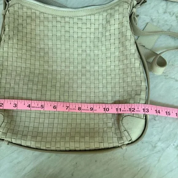 Cuoieria Florentina bone color soft leather woven pattern shoulder bag